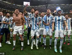 阿根廷队在比赛中打出精彩表现获得掌声的是谁