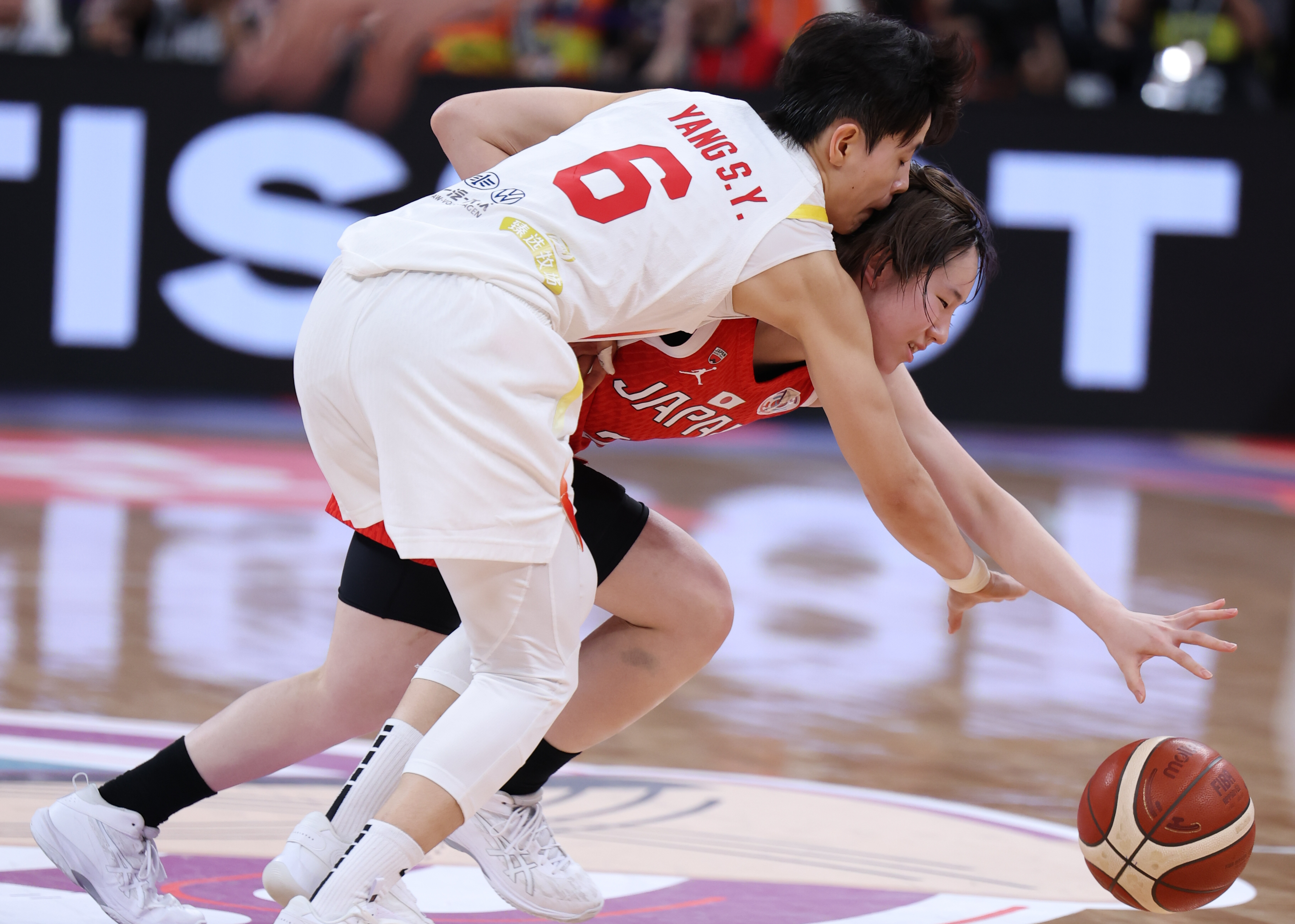 九游体育官网-中国篮球职业赛事的近期热点事件有哪些